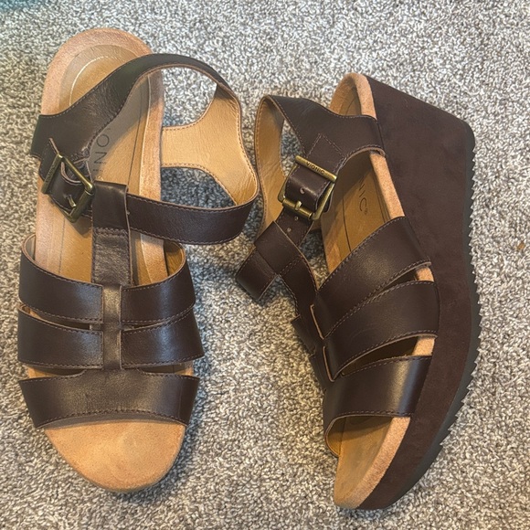 Vionic Shoes - Vionic Twany ll Wedge Leather Sandal